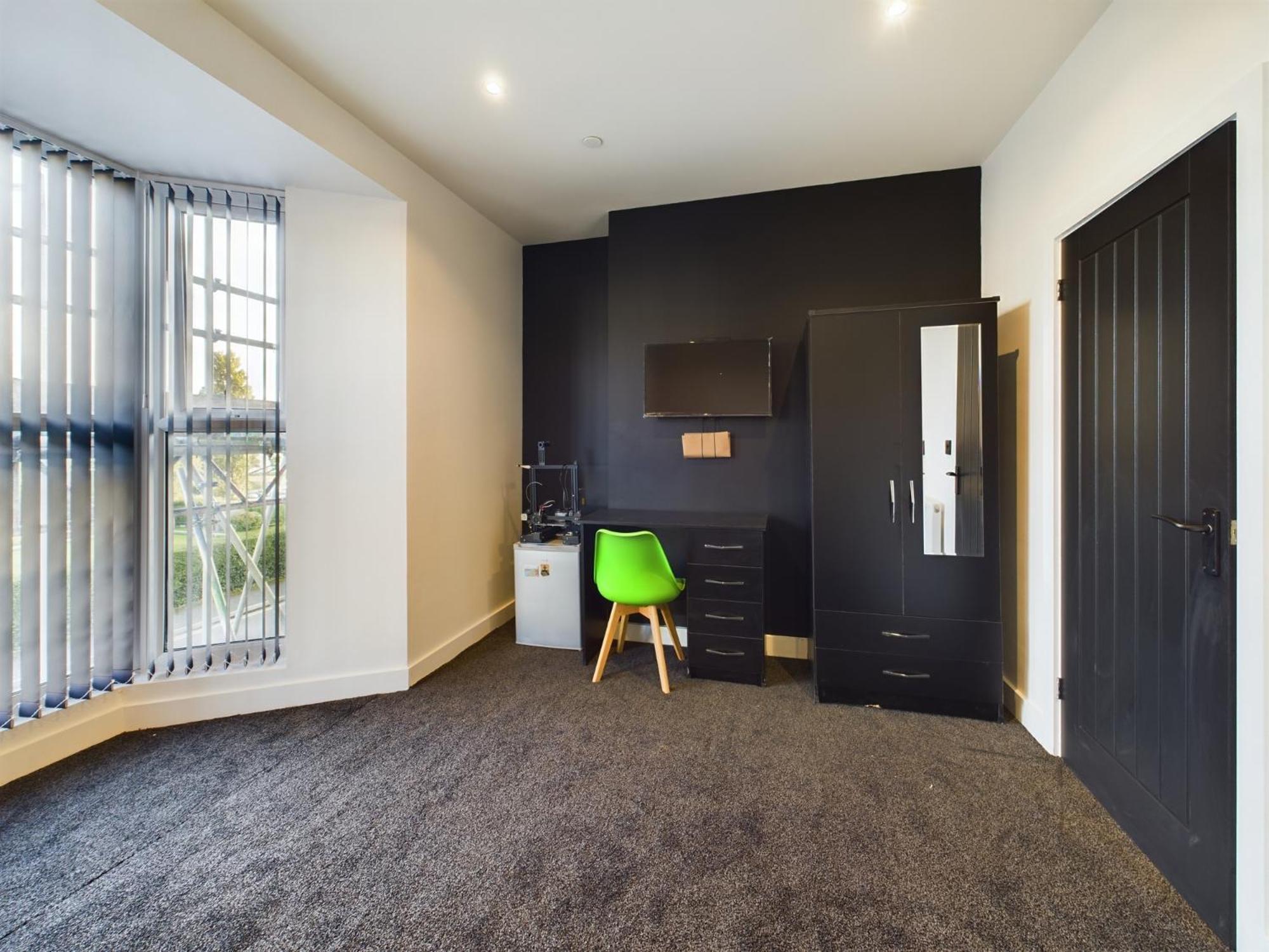 Substantial 9 Bedroom House In Swansea Sketty Экстерьер фото