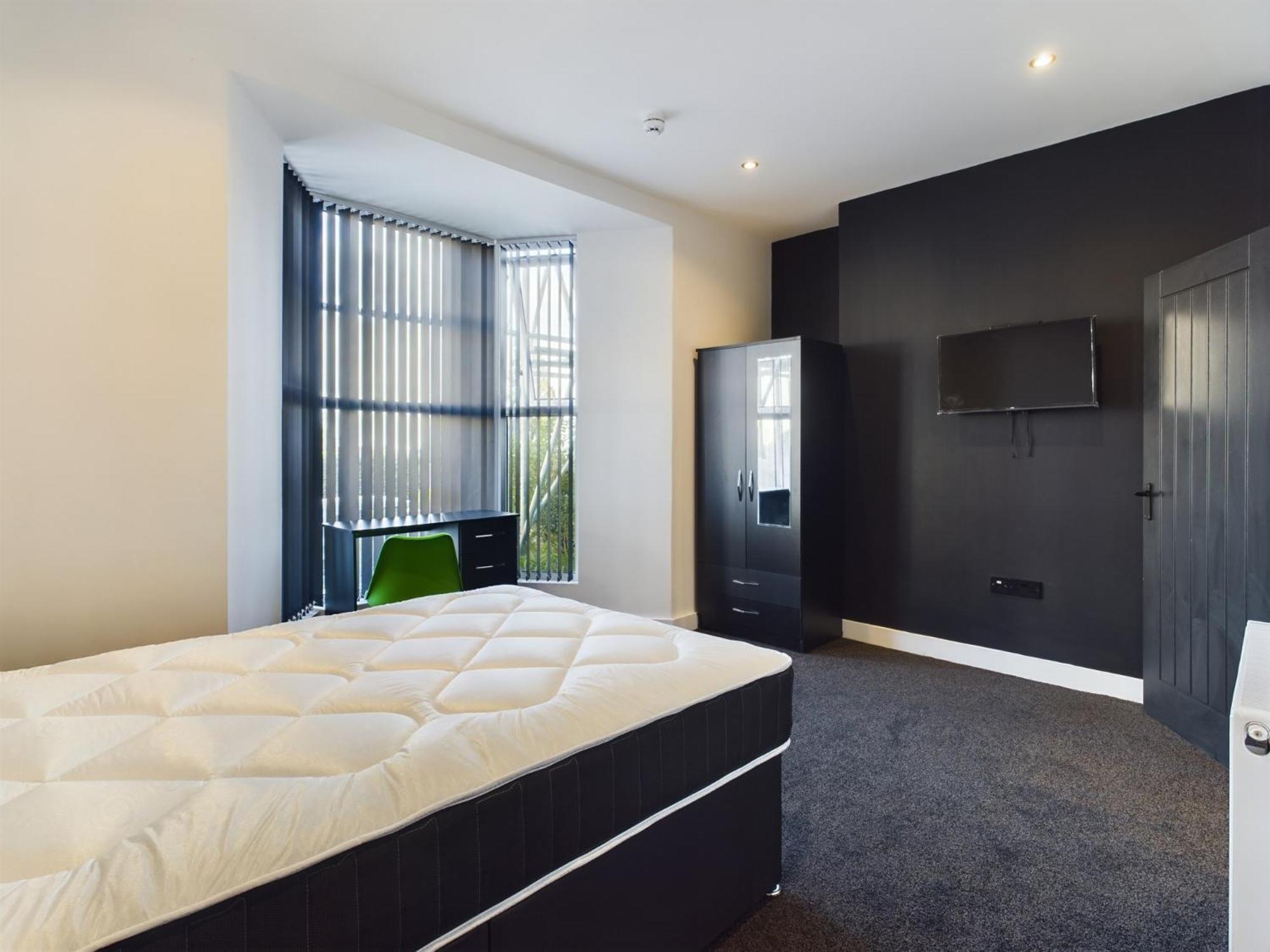 Substantial 9 Bedroom House In Swansea Sketty Экстерьер фото