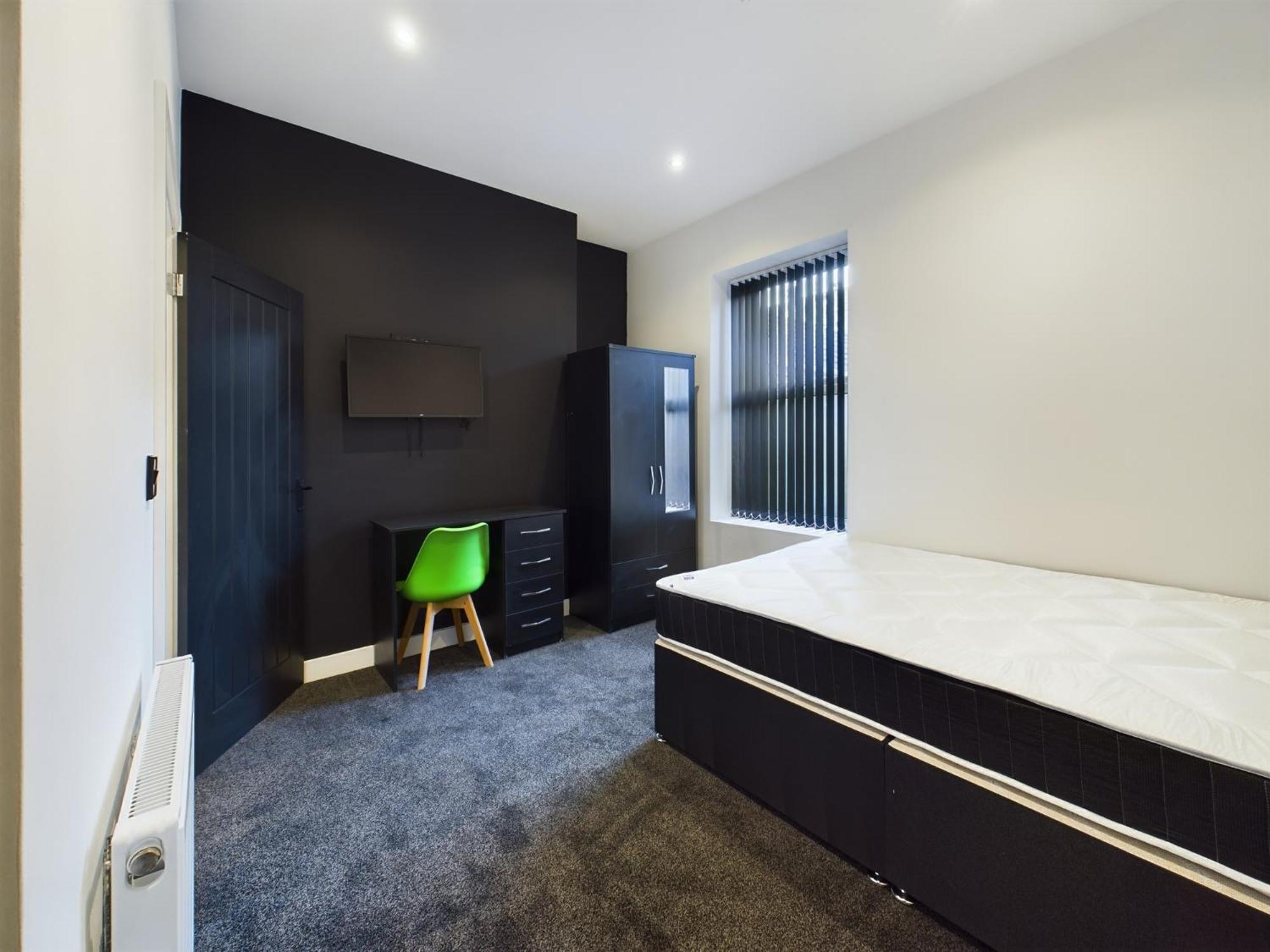 Substantial 9 Bedroom House In Swansea Sketty Экстерьер фото